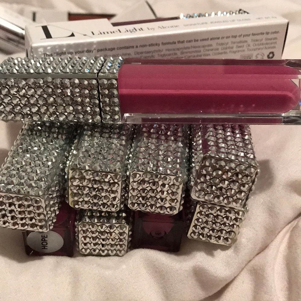 UNLABELED** “Hope” Jewel Lip Gloss